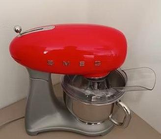 Planetaria Smeg SMF02RDEU - perfetta