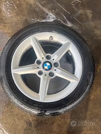 Cerchi con gomme da neve bmw