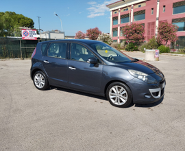 Renault scenic 1.5diesel full opt 2011