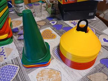 set coni e cinesini
