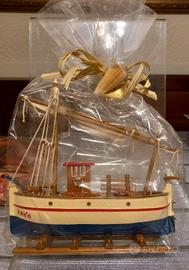 Modellino barca a vela