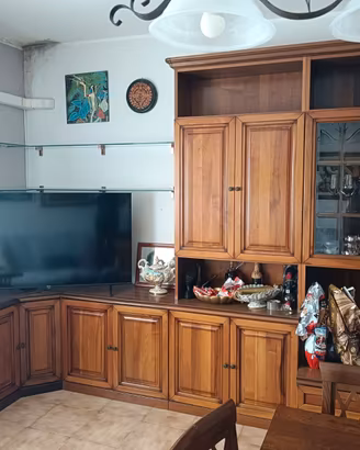 Soggiorno in vero legno di noce