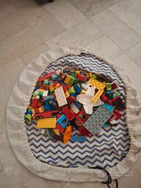 Tappeto richiudibile con costruzioni lego