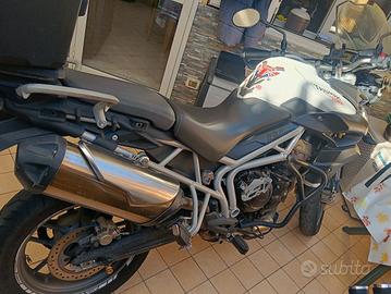 Triumph Tiger 800