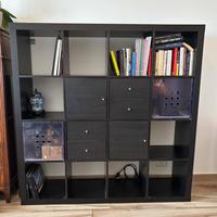 Libreria nera Ikea