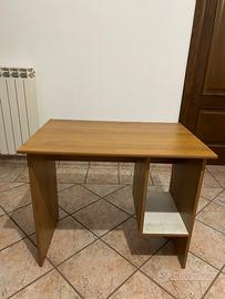 CASSETTIERA E SCRIVANIA