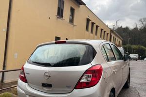 Opel corsa 1.2 benzina