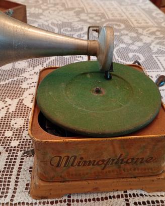 Grammofono in lamiera