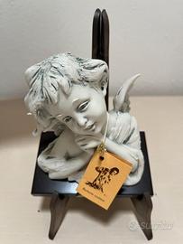 Angioletto in porcellana firmato Barbetta