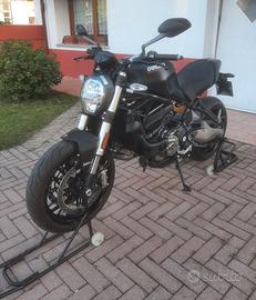 DUCATI MONSTER 821 FOGARTY SOLO 1000KM ORIGINALI!