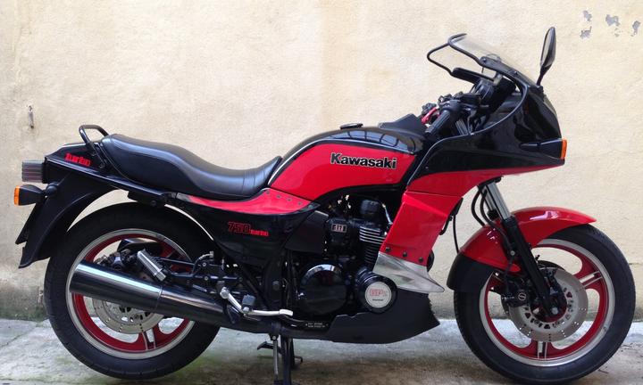 Kawasaki gpz 750 turbo