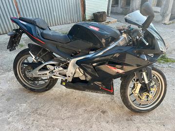 Aprilia rs 125 2011