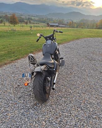 Suzuki intruder 1500