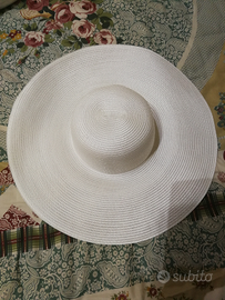 Cappello estivo di paglia