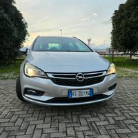 Opel Astra 1. 6 CDTI 110 CV