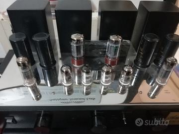 PREAMPLIFICATORE A VALVOLE