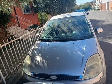 ford fiesta 2005