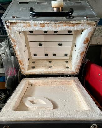 FORNO PROFESSIONALE PER VETROFUSIONE