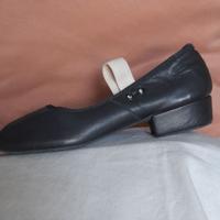 Scarpe danza di carattere