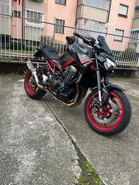 Kawasaki z900 2021