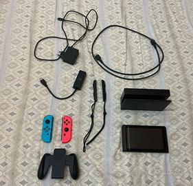 Nintendo Switch edizione 2019 + 3 giochi