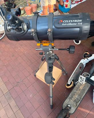 Telescopio Celestron Astromaster 114