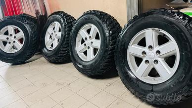 Cerchi / gomme jeep Wrangler rubicon