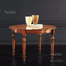 Tavolo rotondo in arte povera