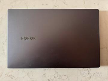 Honor MagicBook 15”
