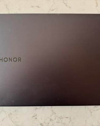 Honor MagicBook 15”