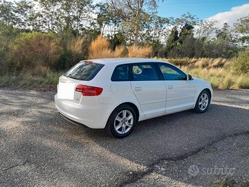 Audi A3 1.6 TDI 90 CV 5p