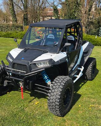 Polaris RZR 1000
