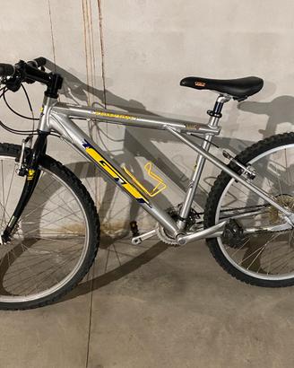 Mountain bike GT Tempest