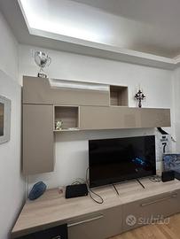 Parete attrezzata