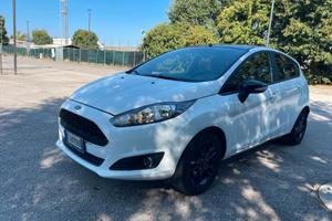 Ford Fiesta 1.5 TDCi 75CV 5 porte Black & White Ed