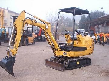 Miniescavatore usato KOMATSU