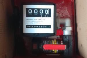 pompa gasolio con contalitri 220v