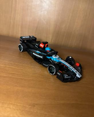 Mercedes AMG Lego F1 speed champion