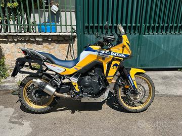 Honda transalp 750