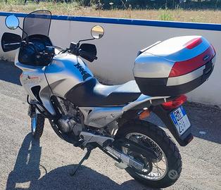 Honda Transalp 650 anno 2002