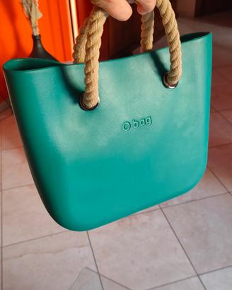 Borsa O bag verde con manici in corda