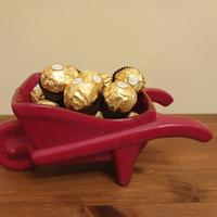 Fioriera o portacioccolatini a carriola