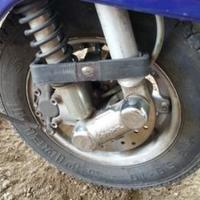 Blocca ruota antifurto per vespa