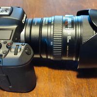 Canon EOS R con obbiettivi e accessori