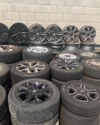 gomme complete di cerchi in lega