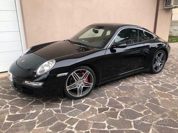PORSCHE 911 Targa 4S