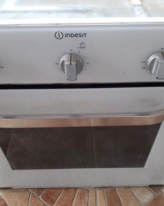 RICAMBI FORNO VENTILATO INDESIT COLORE BIANCO