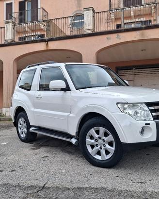 mitsubishi pajero did Autocarro