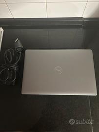 Dell Precision 3590 Intel Core Ultra 7  32 GB RAM