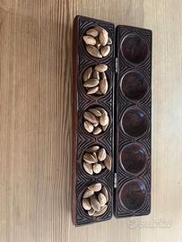 Gioco Tradizionale Mancala – Gioco delle Noci Afri